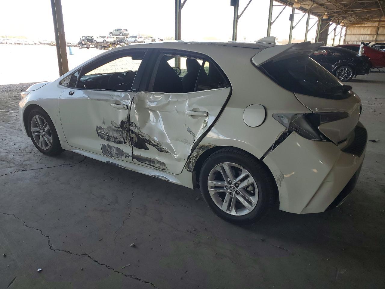 2019 Toyota Corolla Hatchback Se - Фото 2