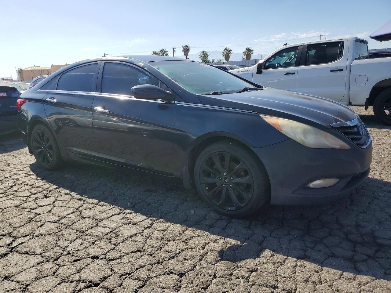 2011 Hyundai Sonata Se - Image 4