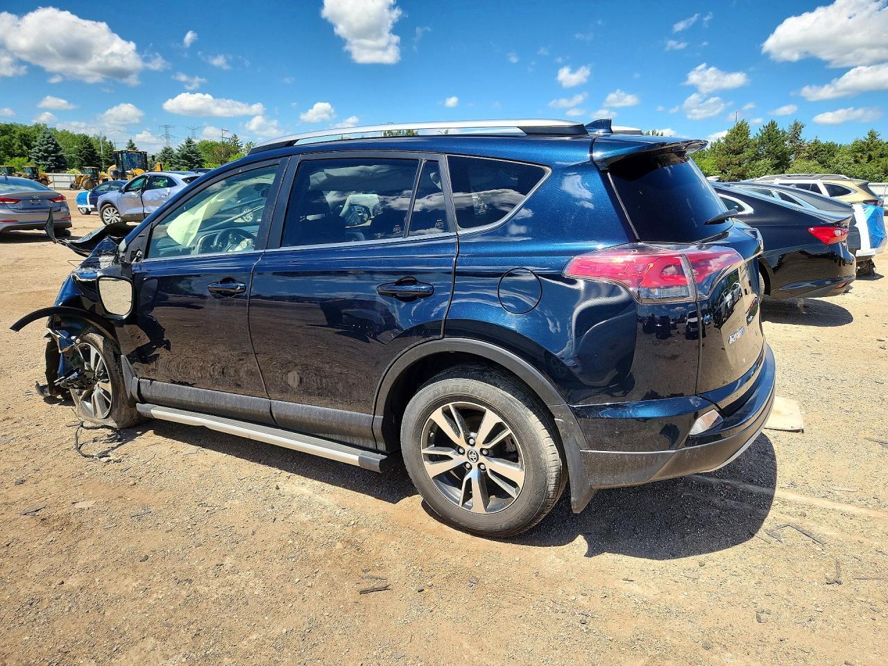 2018 Toyota Rav4 Xle - Image 2
