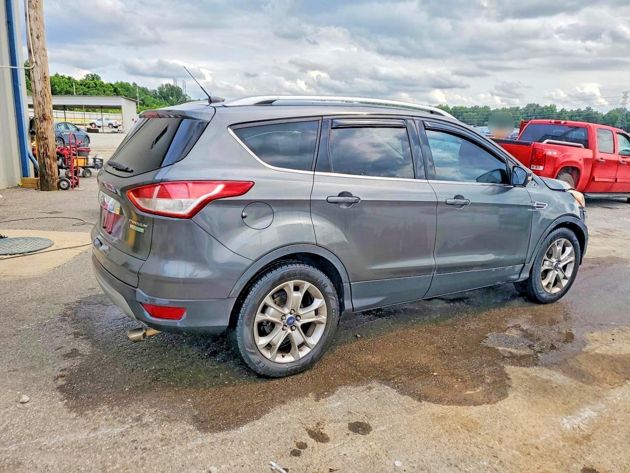 2015 Ford Escape Titanium - Фото 3