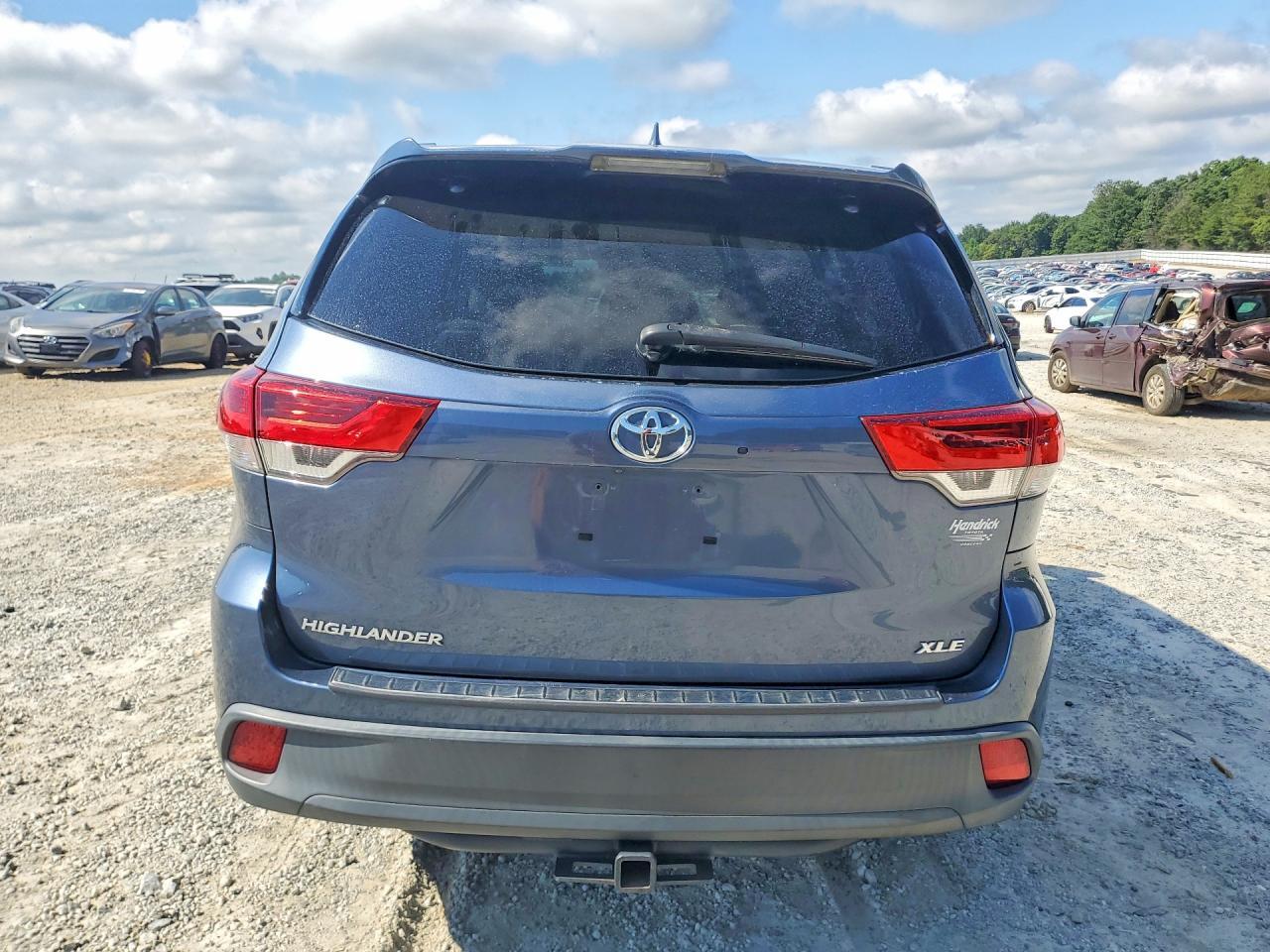 2019 Toyota Highlander Xle - Фото 6