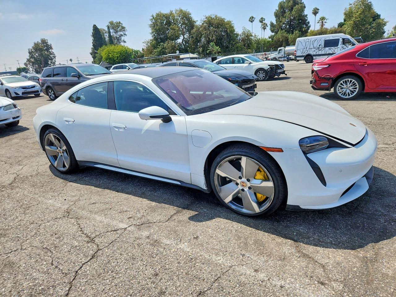 2021 Porsche Taycan Turbo - Фото 4
