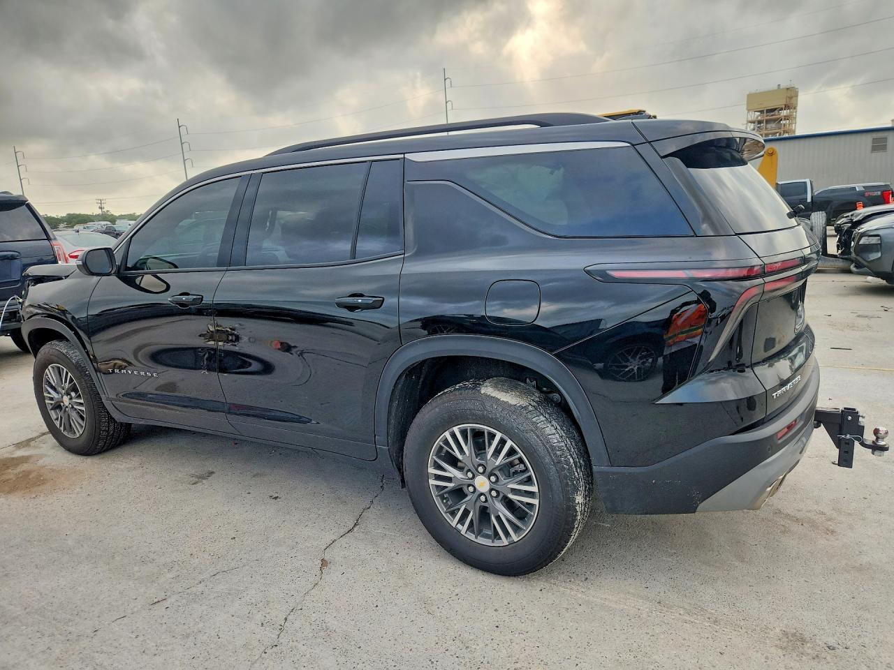 2026 Chevrolet Traverse Lt - Фото 2