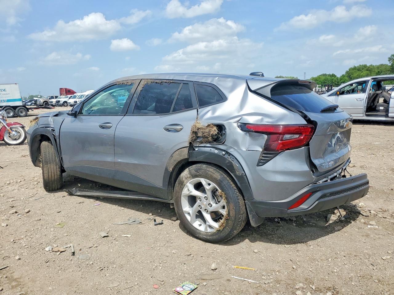 2026 Chevrolet Trax Ls - Image 2
