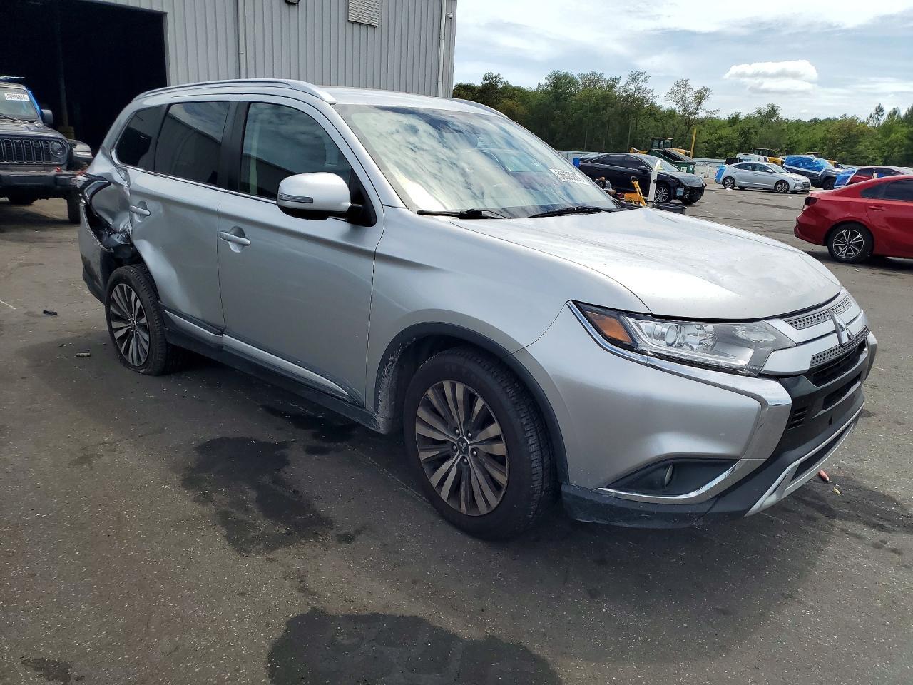 2020 Mitsubishi Outlander Se - Фото 4