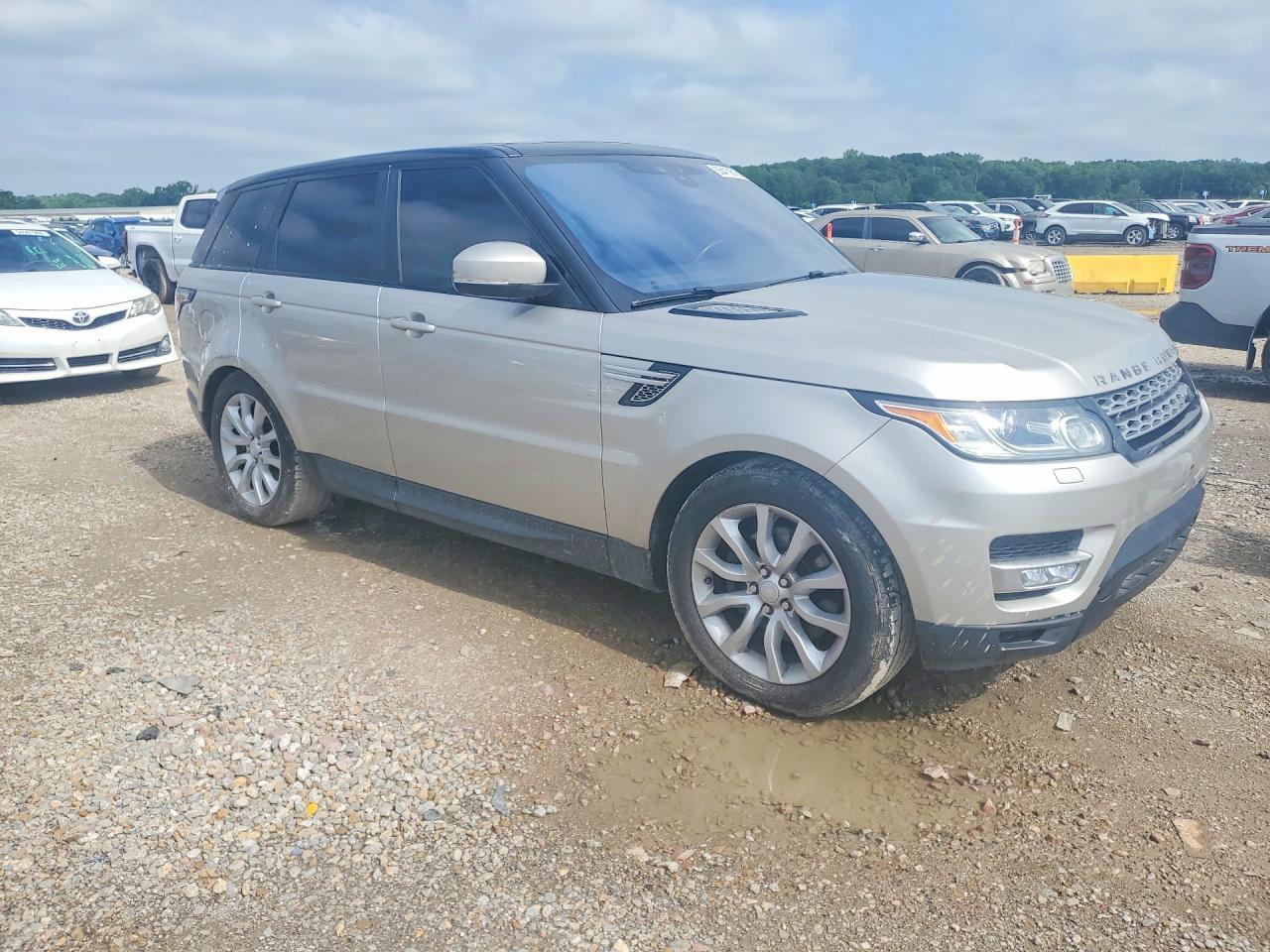 2017 Land Rover Range Rover Sport Hse - Image 4