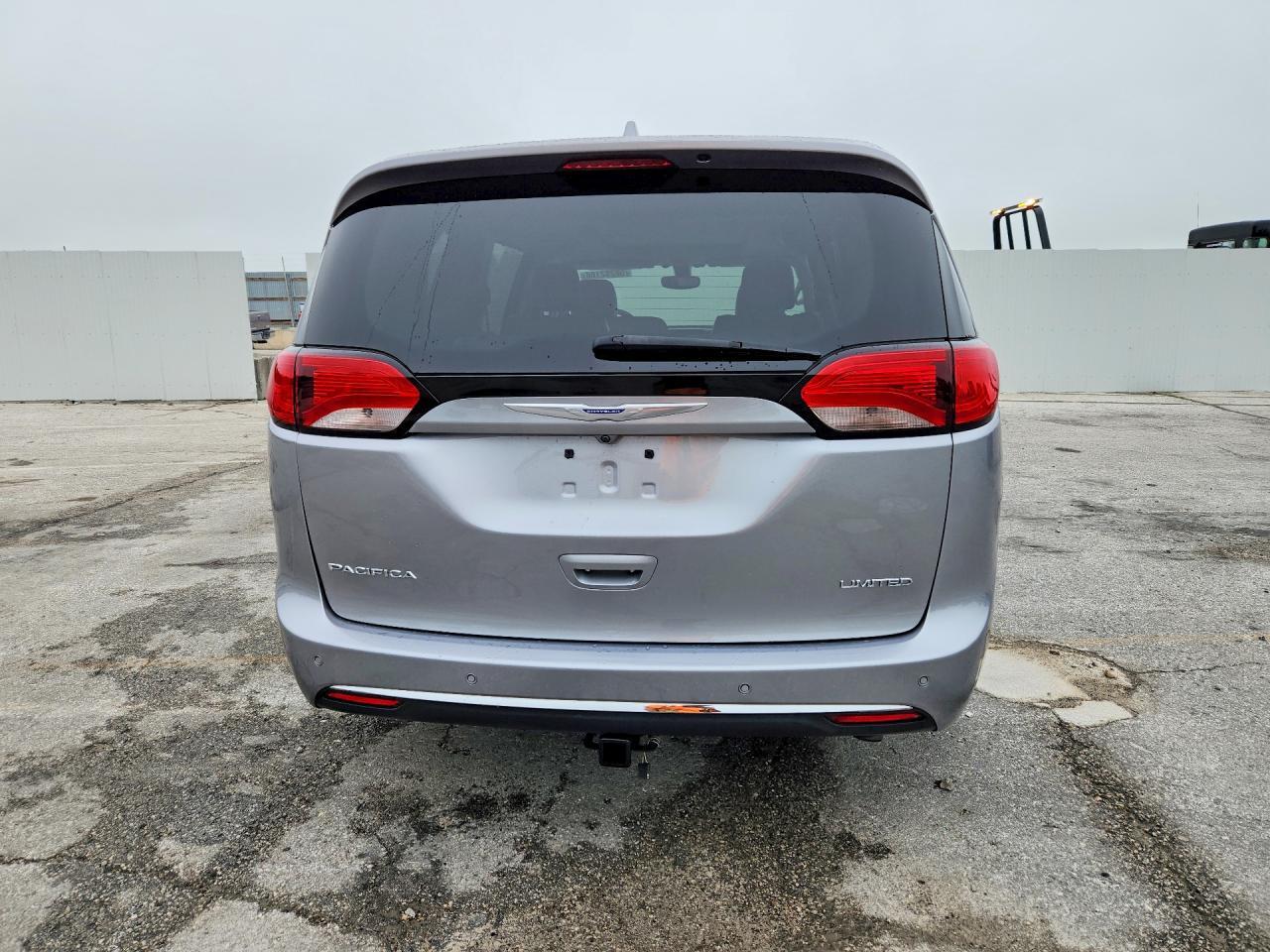 2020 Chrysler Pacifica Limited - Фото 6