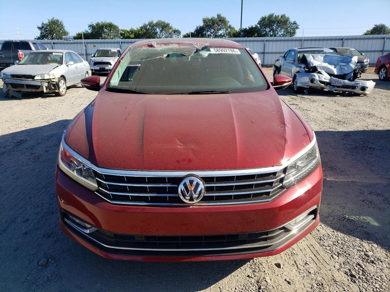 2017 Volkswagen Passat Sel Premium - Фото 5
