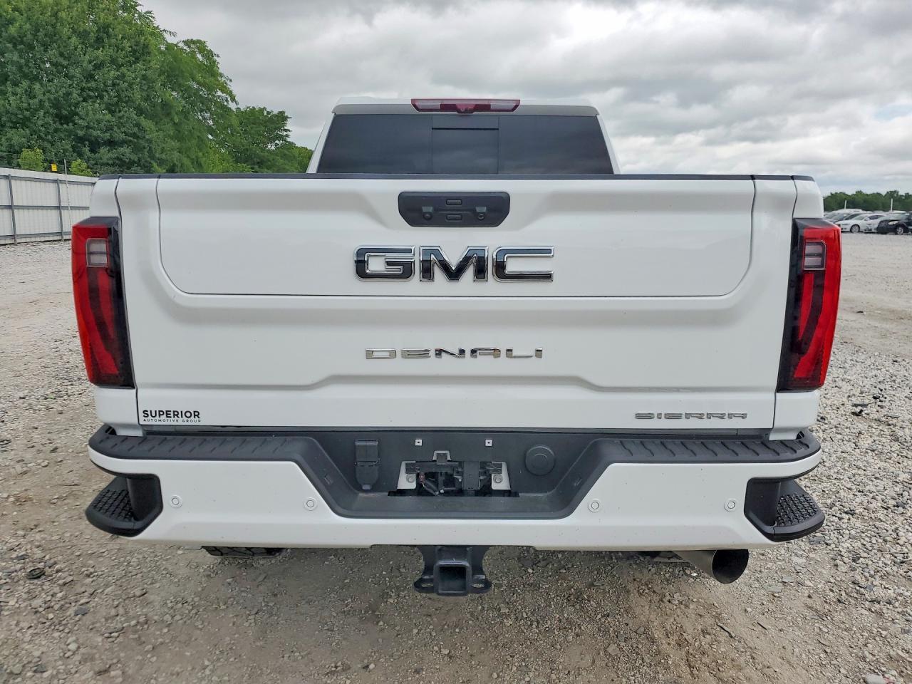 2025 GMC Sierra K2500 Denali Ultimate - Image 6