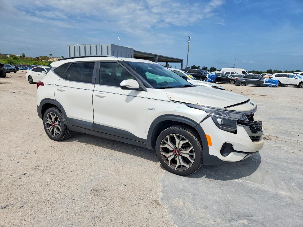 2021 Kia Seltos S - Фото 4