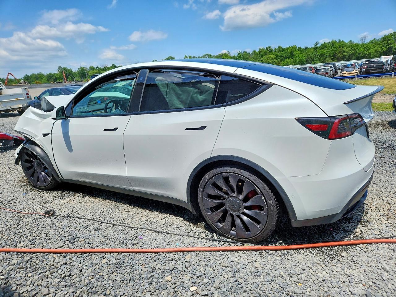 2022 Tesla Model Y - Image 2