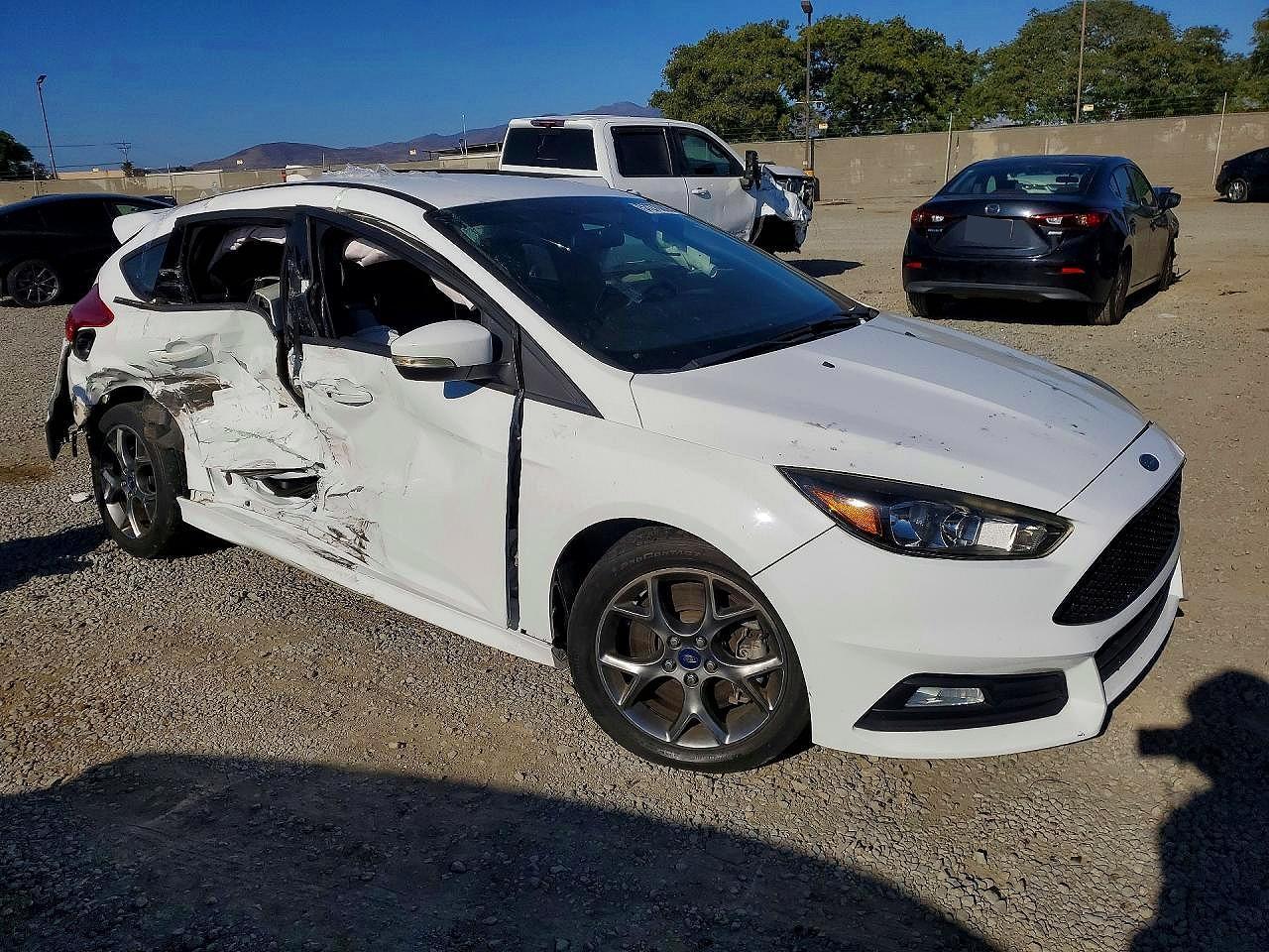 2018 Ford Focus St - Image 4