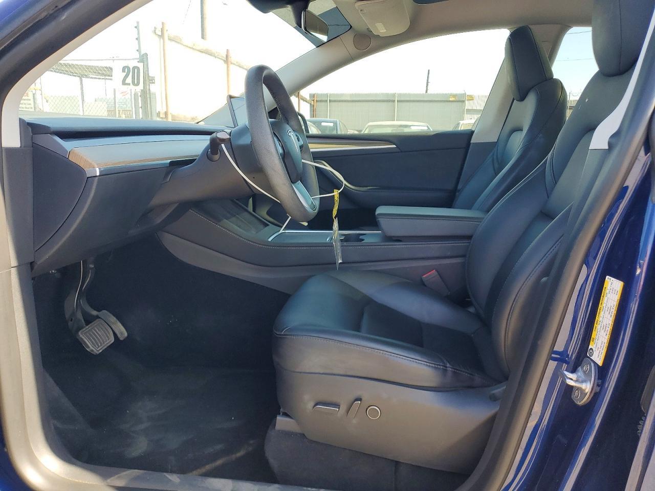 2023 Tesla Model Y - Фото 7