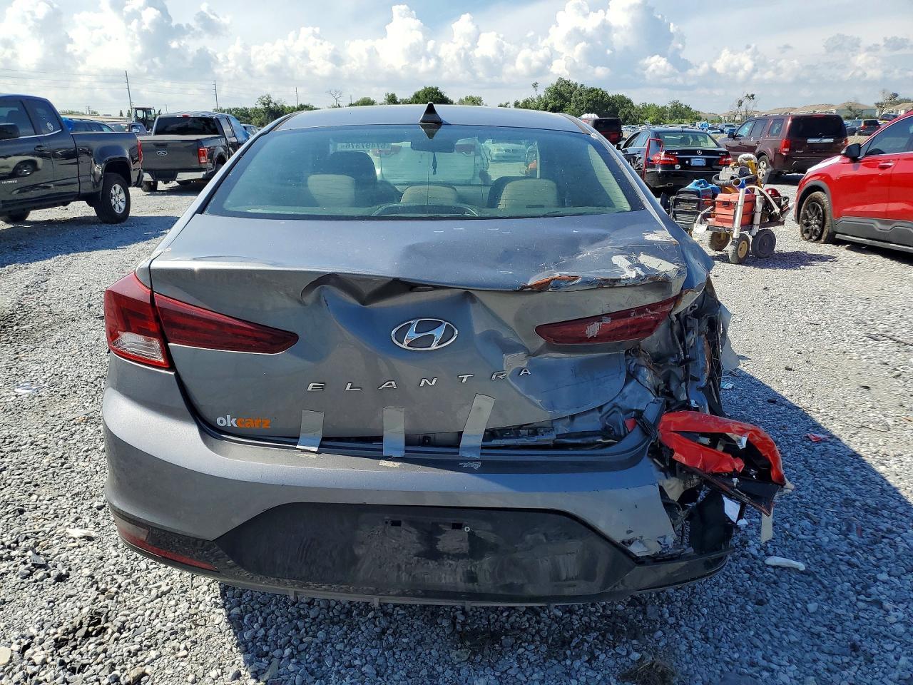 2019 Hyundai Elantra - Фото 6