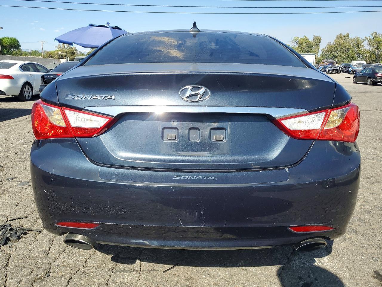 2011 Hyundai Sonata Se - Image 6