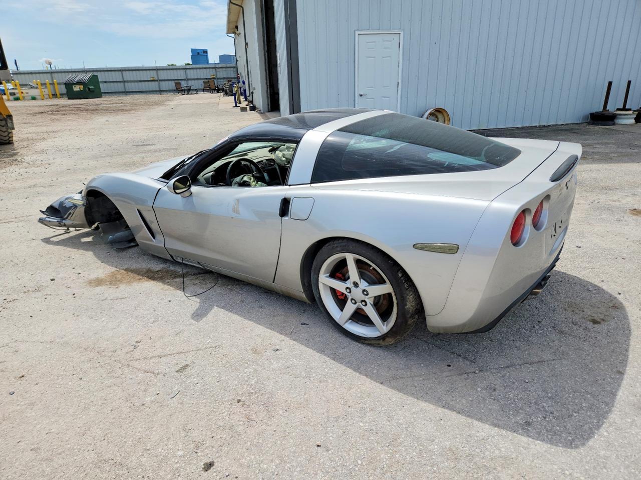 2005 Chevrolet Corvette - Image 2