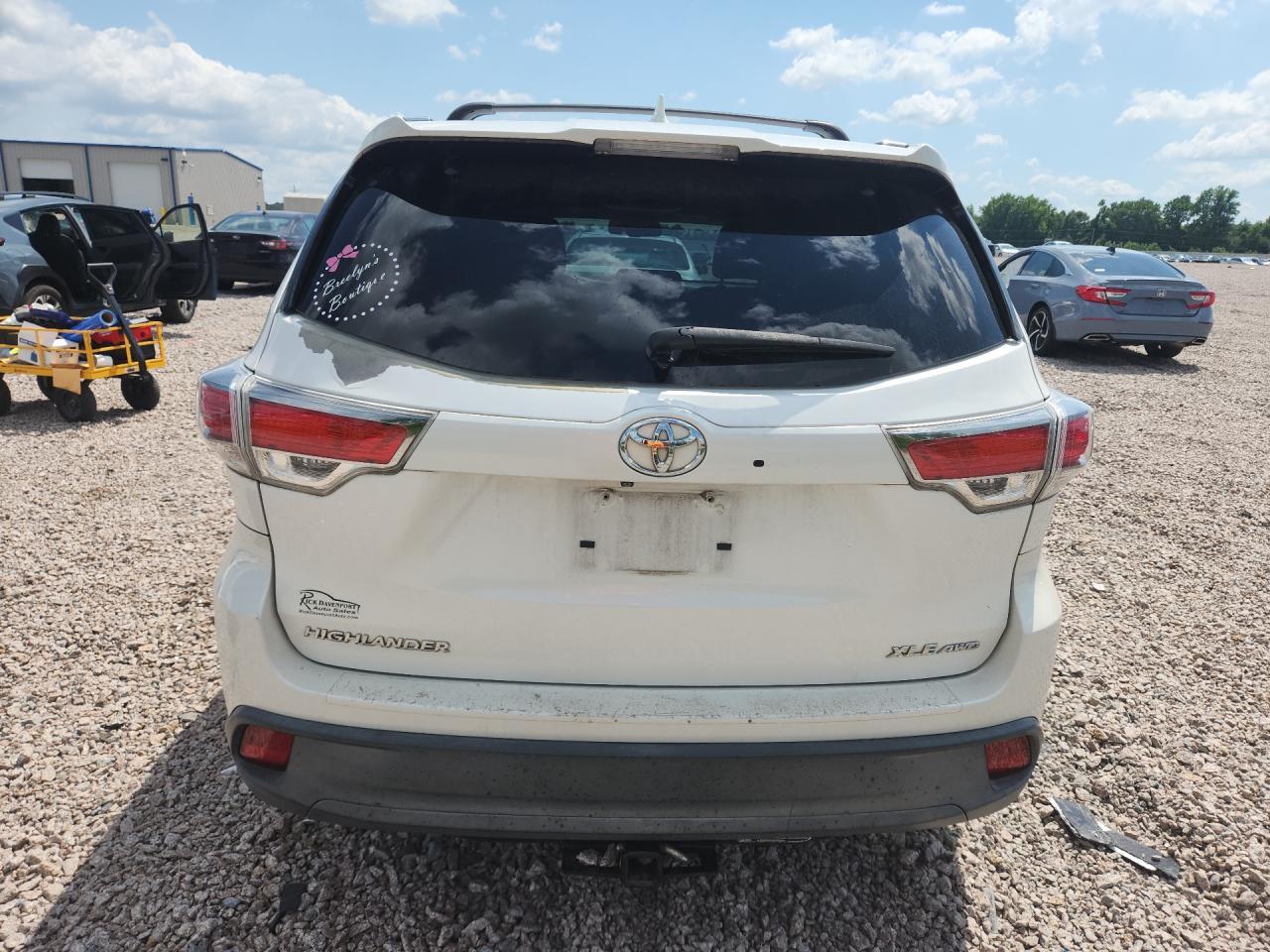 2015 Toyota Highlander Xle - Image 6