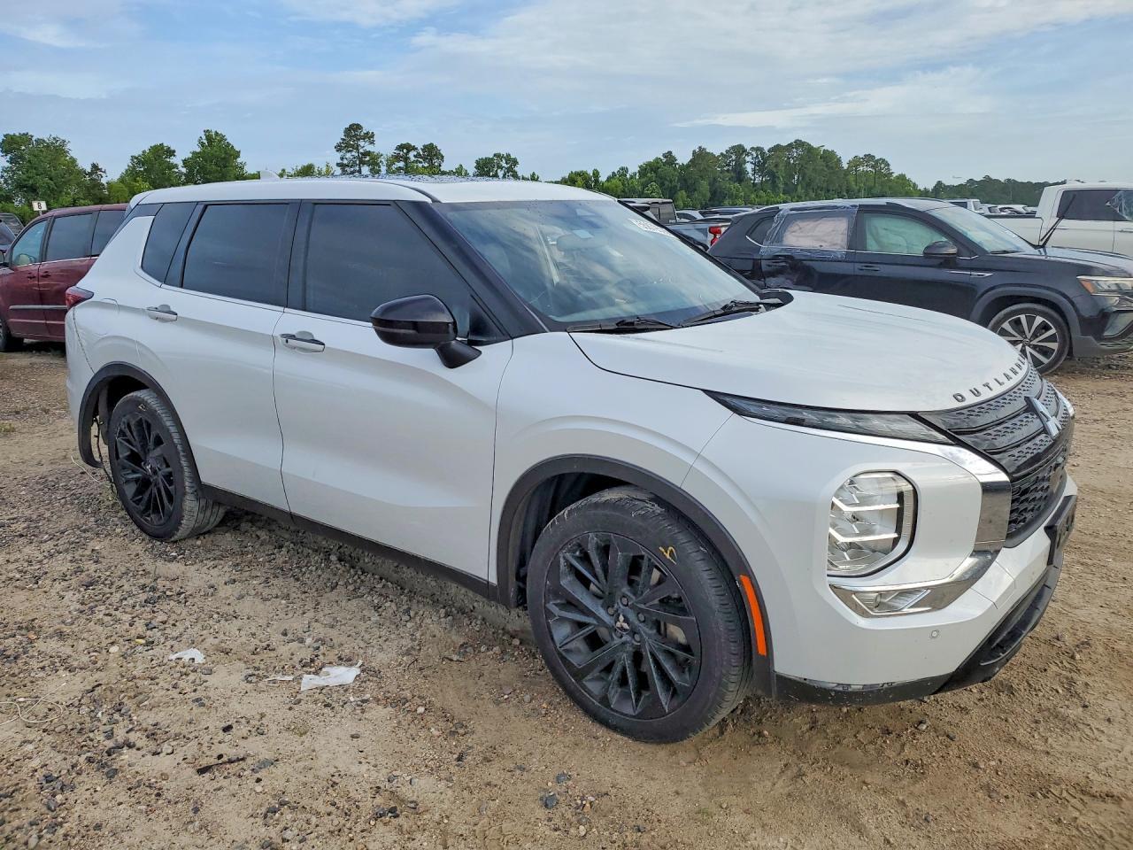 2022 Mitsubishi Outlander Se - Фото 4