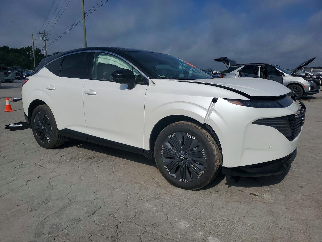 2026 Nissan Murano Platinum - Image 4