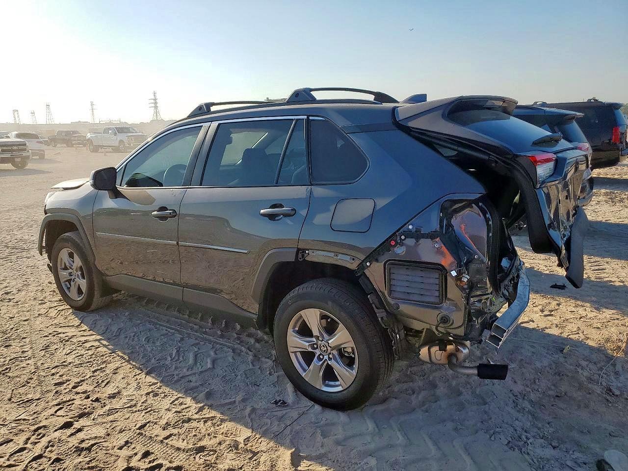 2025 Toyota Rav4 Xle - Фото 2