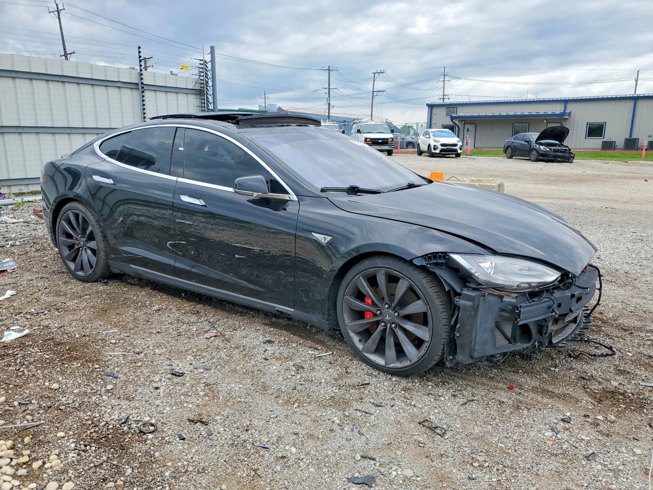 2014 Tesla Model S - Image 4