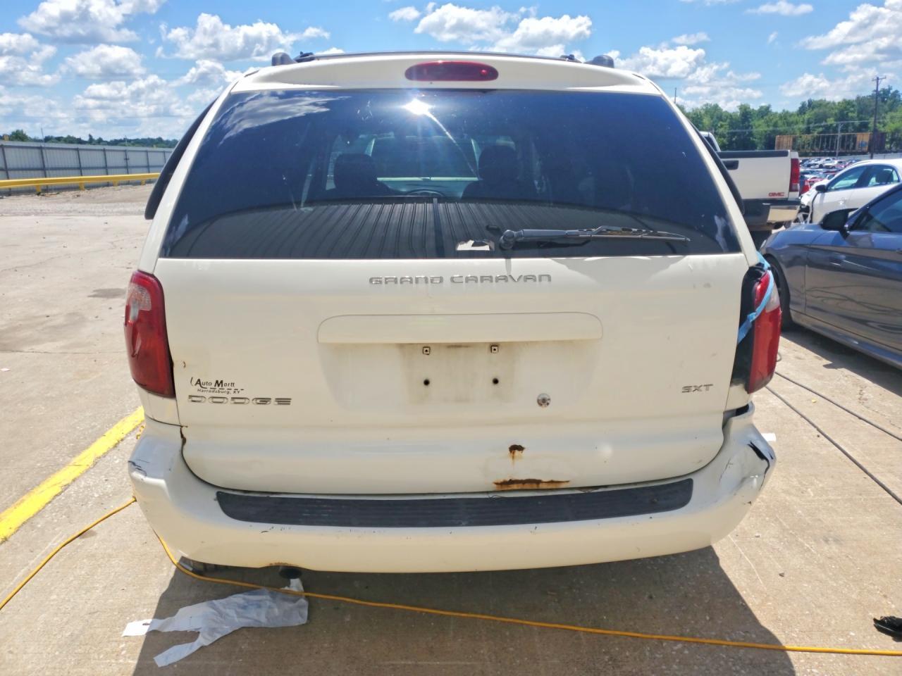 2005 Dodge Grand Caravan Sxt - Image 6