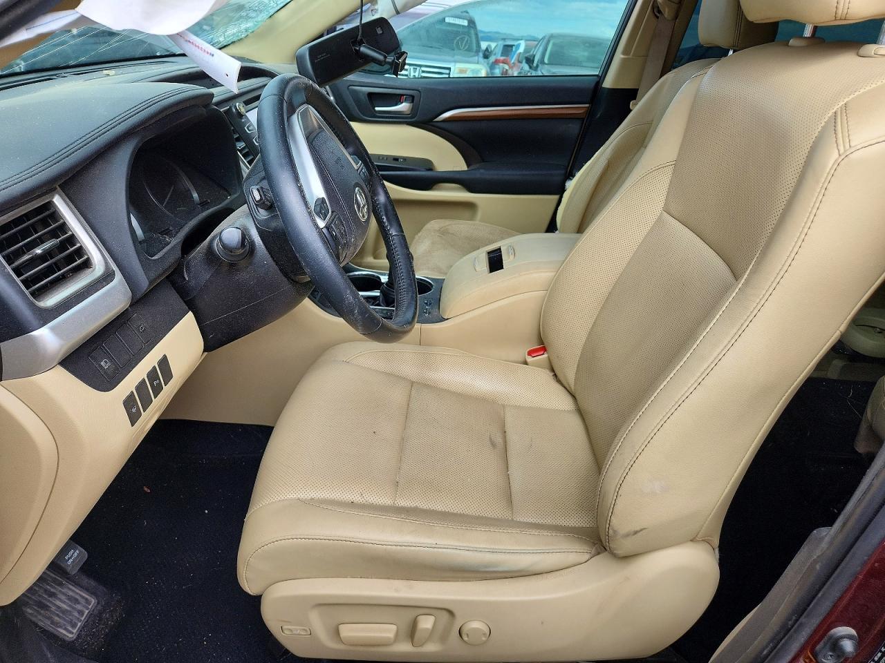 2019 Toyota Highlander Hybrid Limited - Image 7