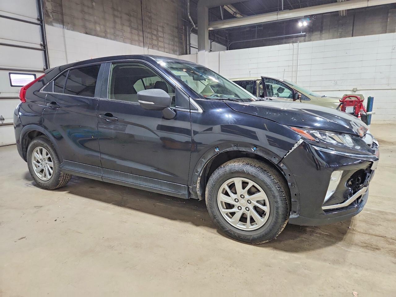 2018 Mitsubishi Eclipse Cross Es - Image 4
