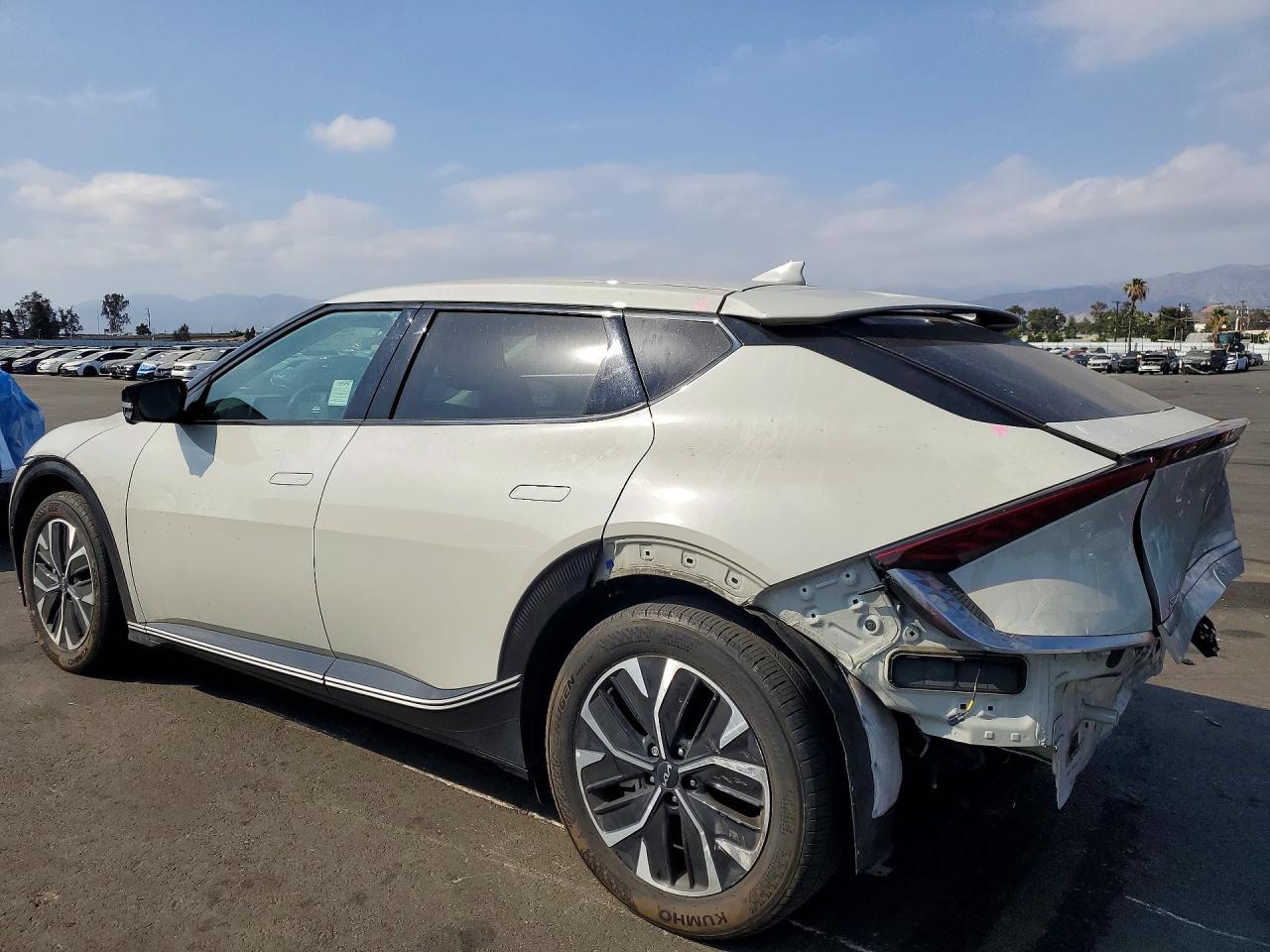 2023 Kia Ev6 Wind - Фото 2