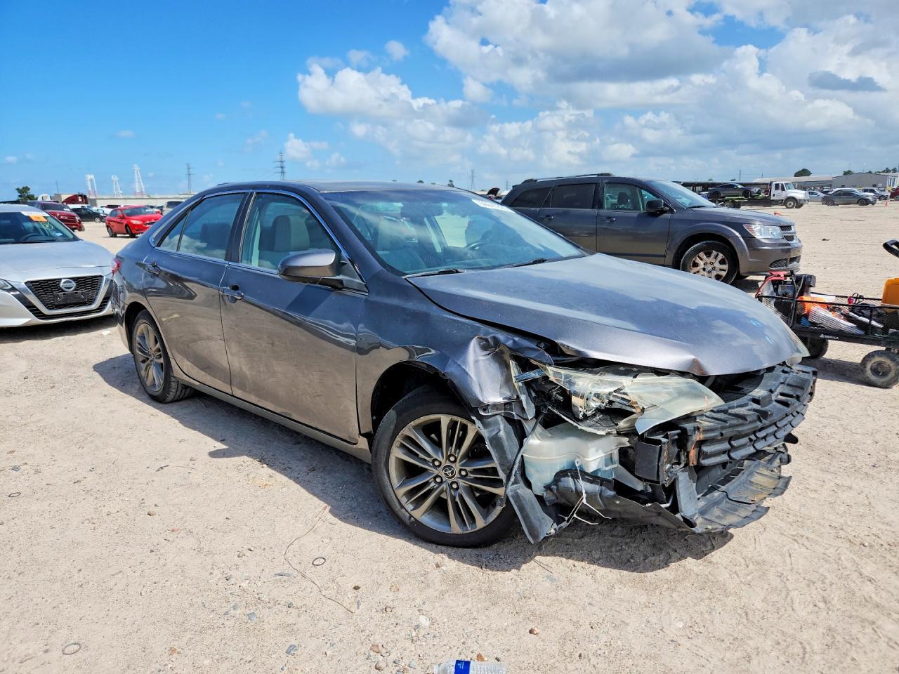 2016 Toyota Camry Se - Image 4