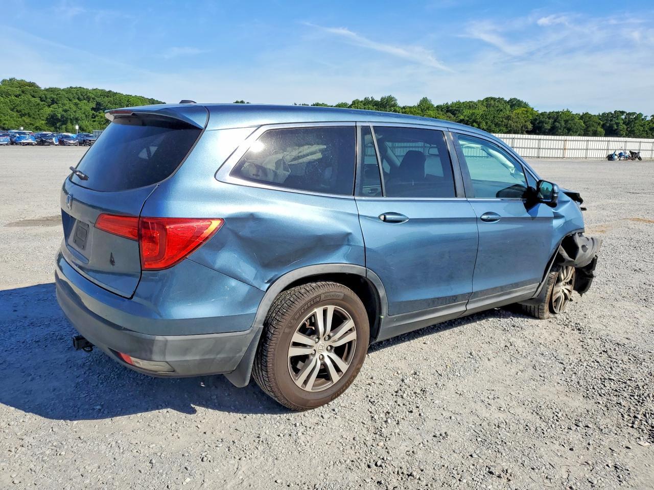 2016 Honda Pilot Exl - Image 3