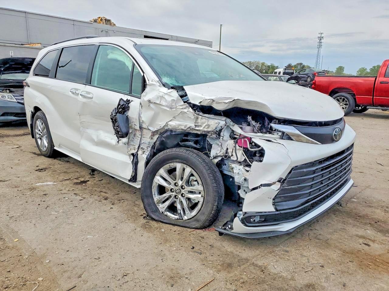 2026 Toyota Sienna Xle 7 Passenger - Фото 4