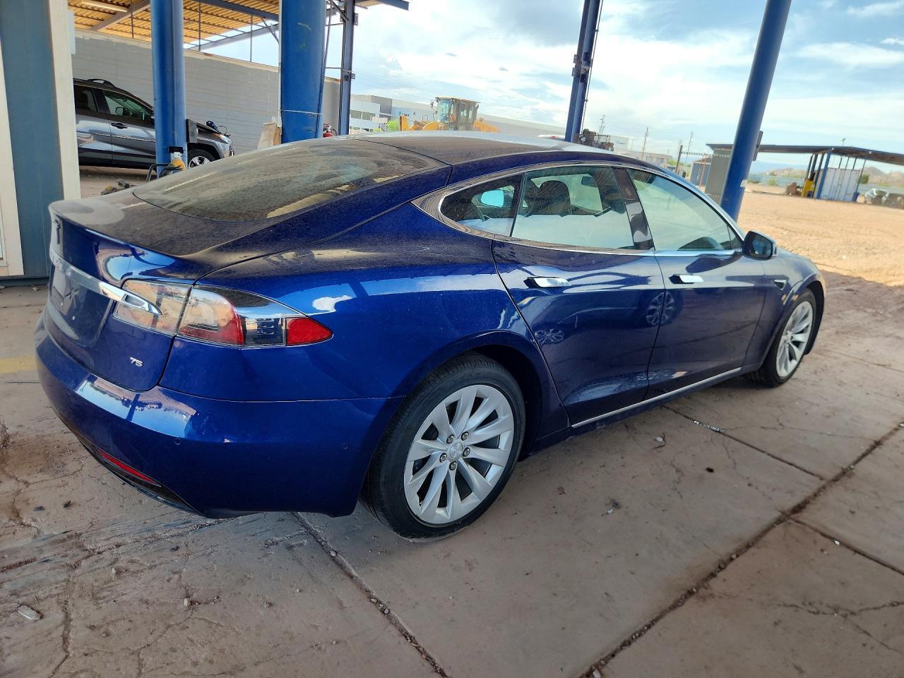 2017 Tesla Model S - Image 3