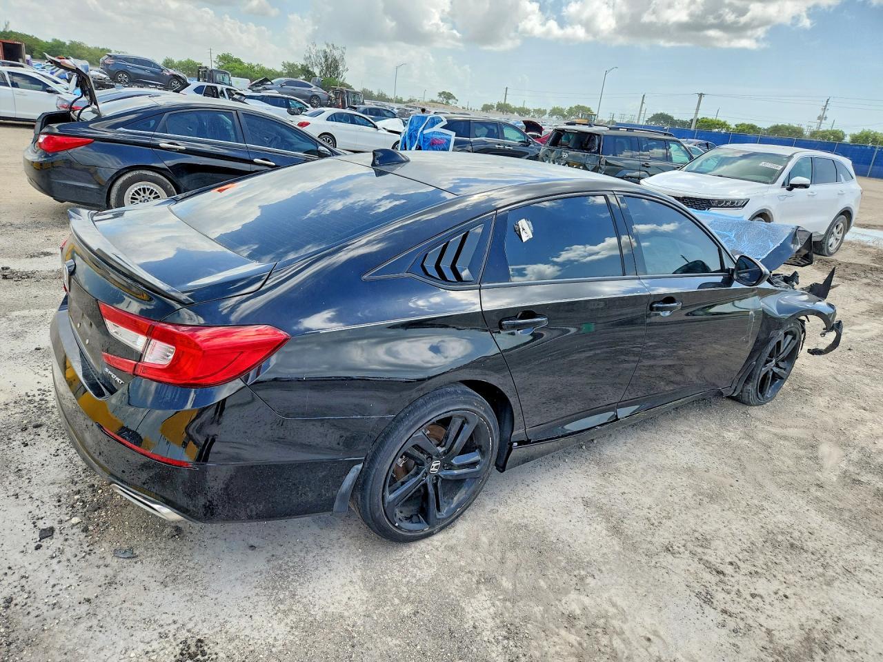 2022 Honda Accord Sport - Фото 3