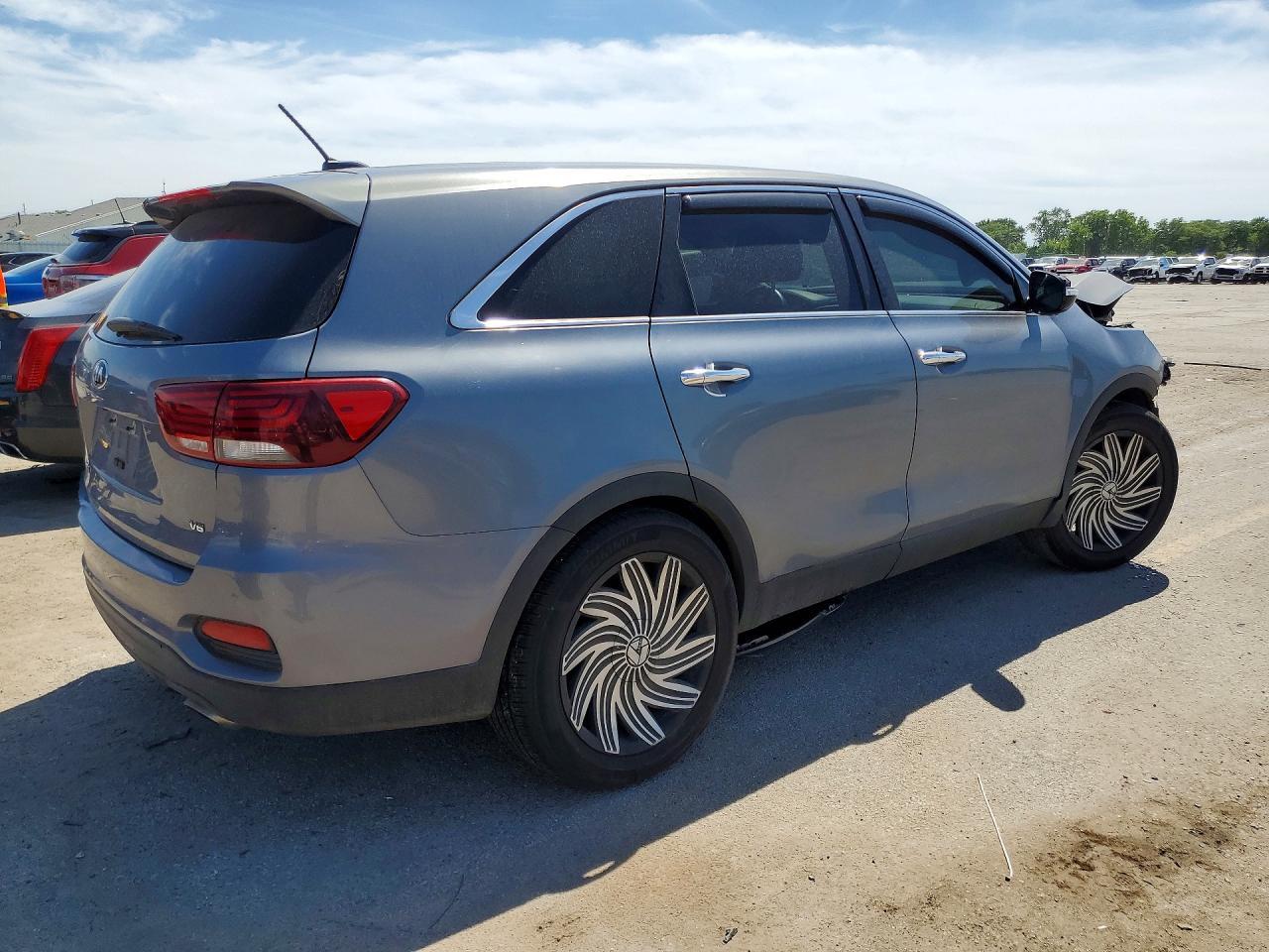 2020 Kia Sorento S - Фото 3