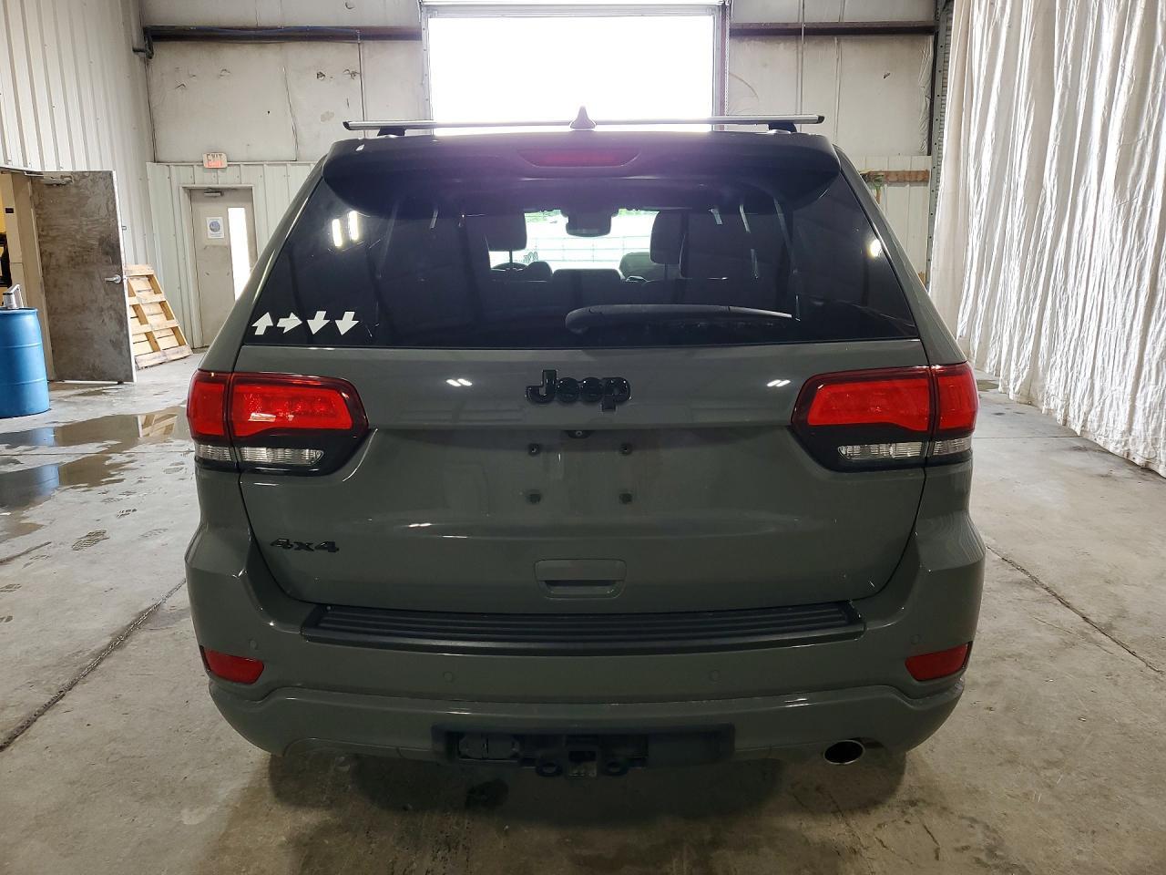 2019 Jeep Grand Cherokee Laredo - Фото 6
