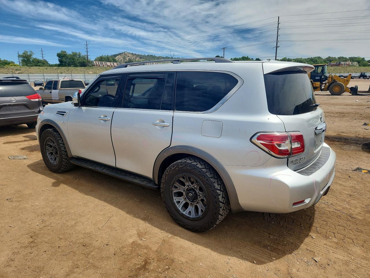 2019 Nissan Armada Sl - Image 2