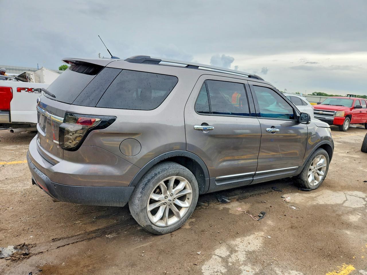 2013 Ford Explorer Xlt - Image 3