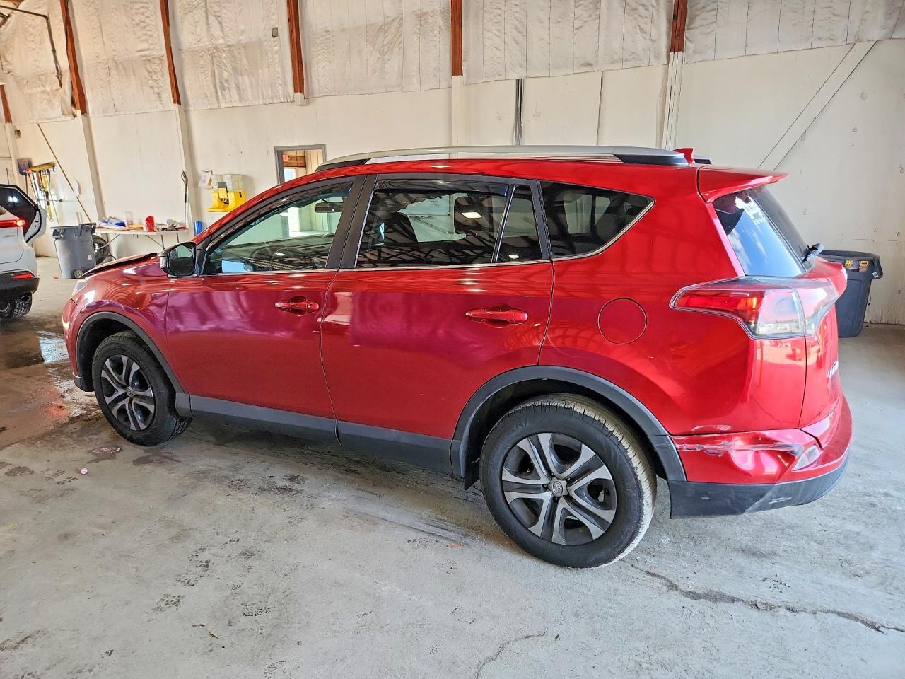 2016 Toyota Rav4 Le - Фото 2