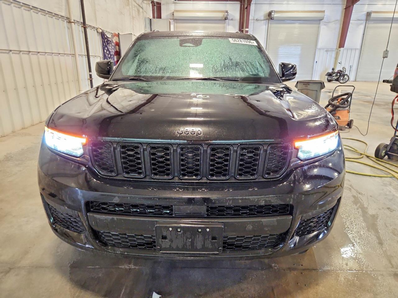 2024 Jeep Grand Cherokee L Laredo - Image 5