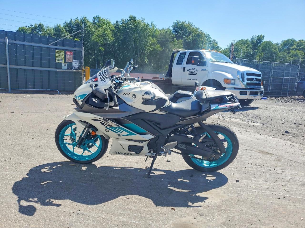 2024 Yamaha Yzfr3 A - Фото 3
