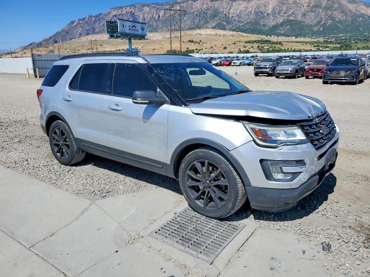 2017 Ford Explorer Xlt - Фото 4