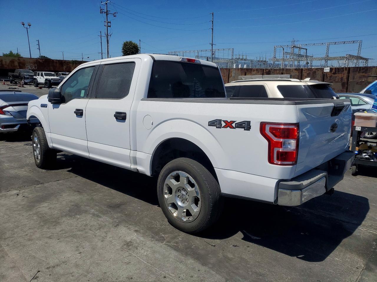 2018 Ford F150 Supercrew - Фото 2