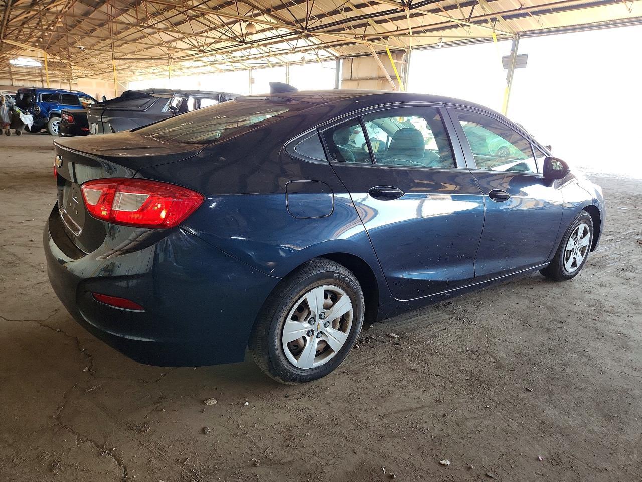 2016 Chevrolet Cruze Ls - Image 3