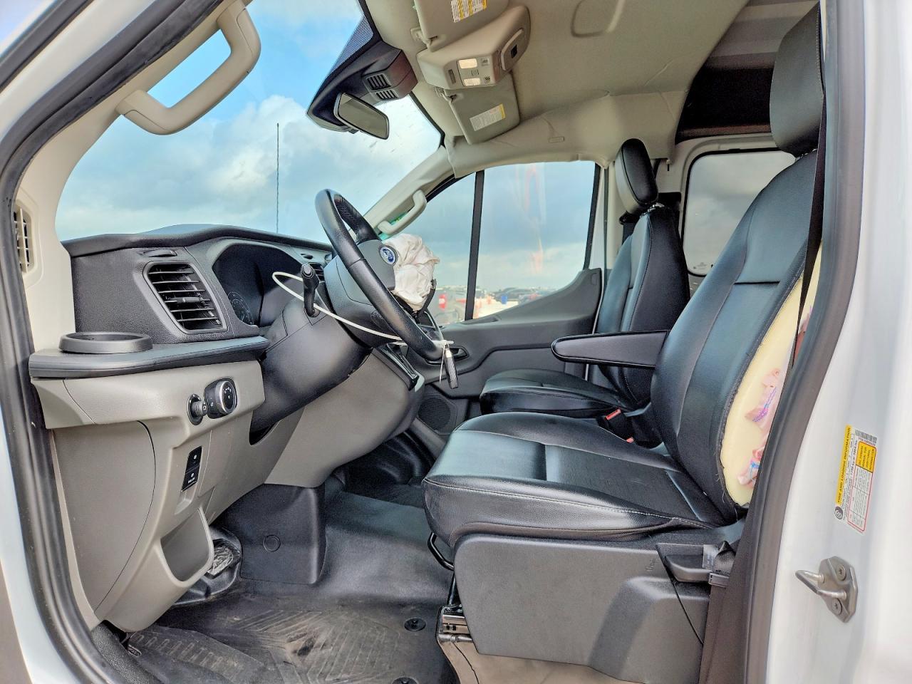 2023 Ford Transit T-250 Delivery Van - Image 7