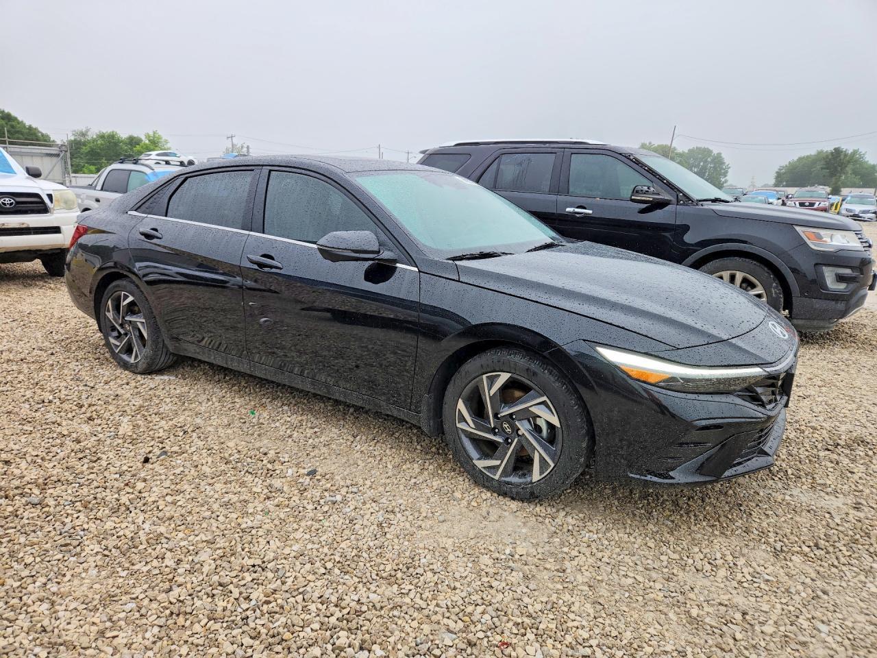 2024 Hyundai Elantra Limited - Фото 4