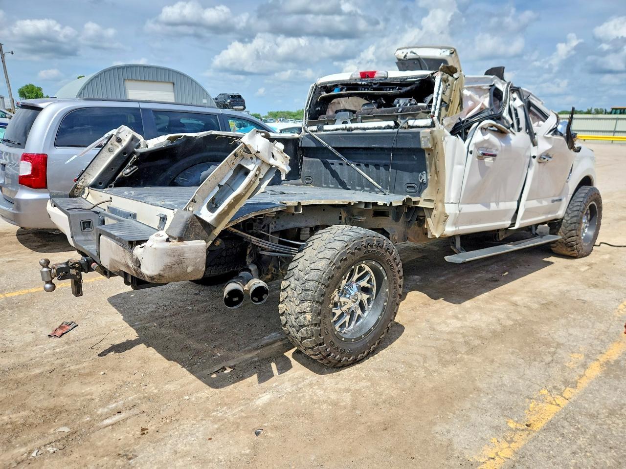 2017 Ford F350 Super Duty - Фото 3