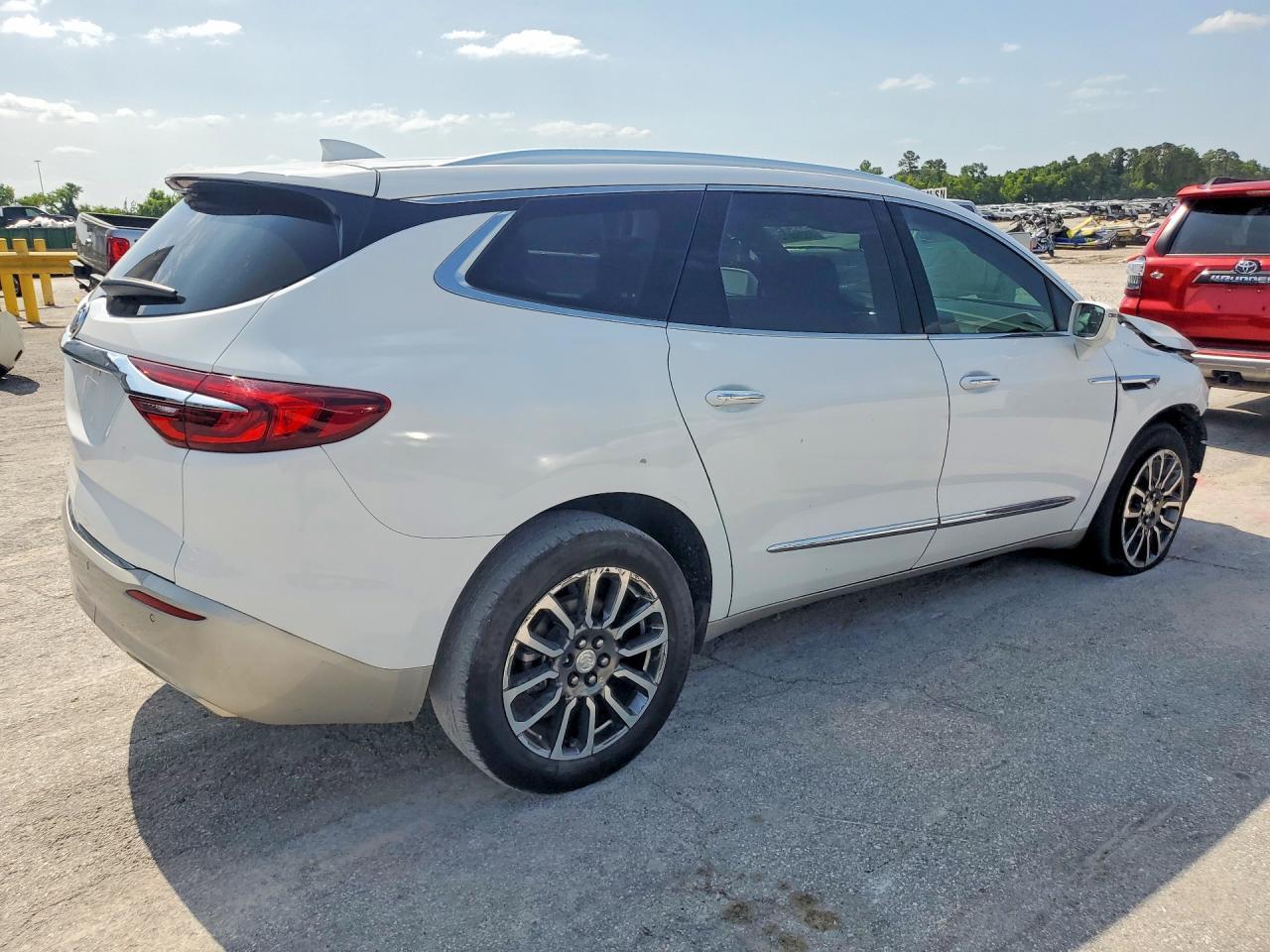 2020 Buick Enclave Premium - Фото 3