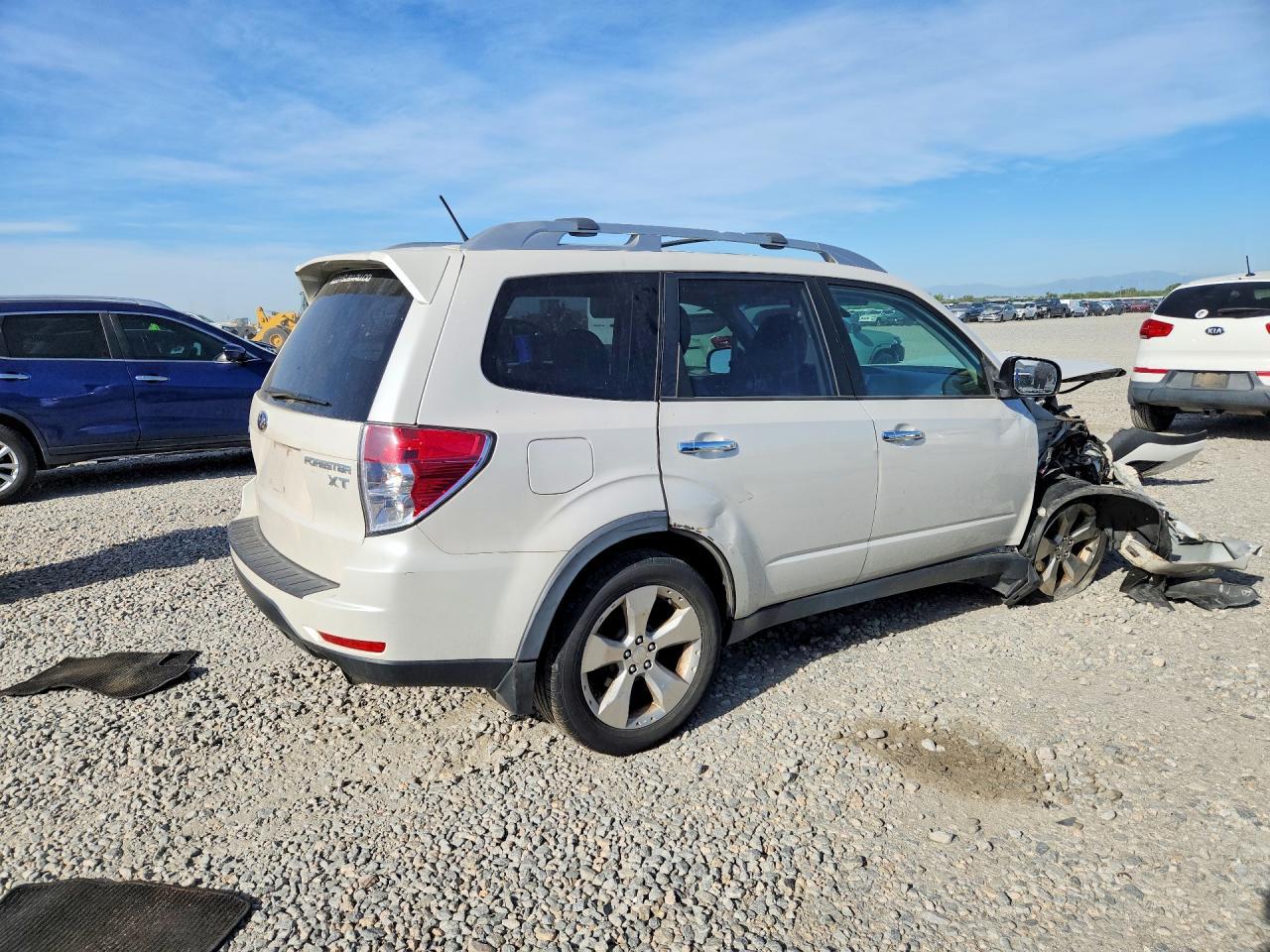 2011 Subaru Forester Touring - Фото 3