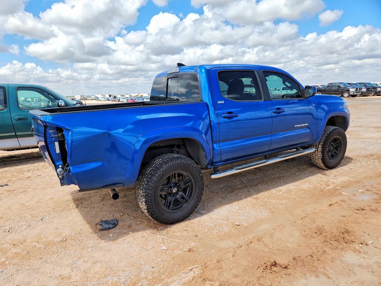 2018 Toyota Tacoma - Фото 3